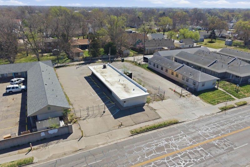 2032 Broadway , Wichita, KS 67211