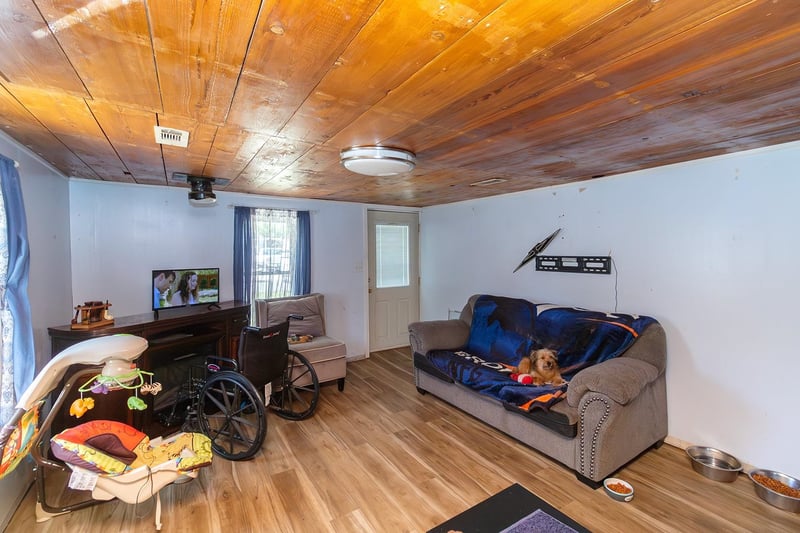3152 N Wellington Pl, Wichita, KS 67204