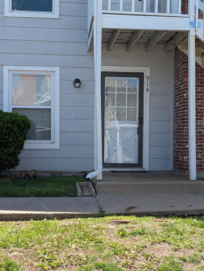 1717 Cypress , Wichita, KS 67207
