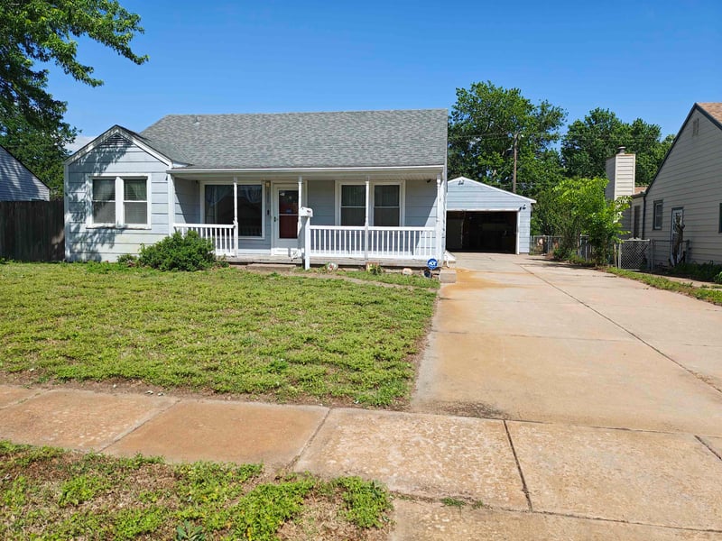1828 Millwood St, Wichita, KS 67213