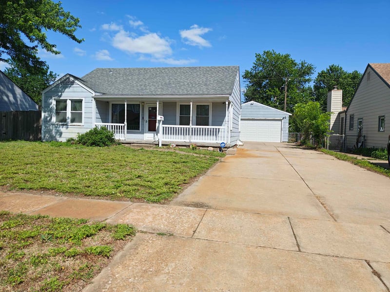 1828 Millwood St, Wichita, KS 67213