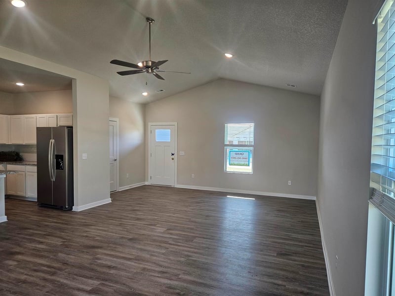 960 Forestview St, Wichita, KS 67235