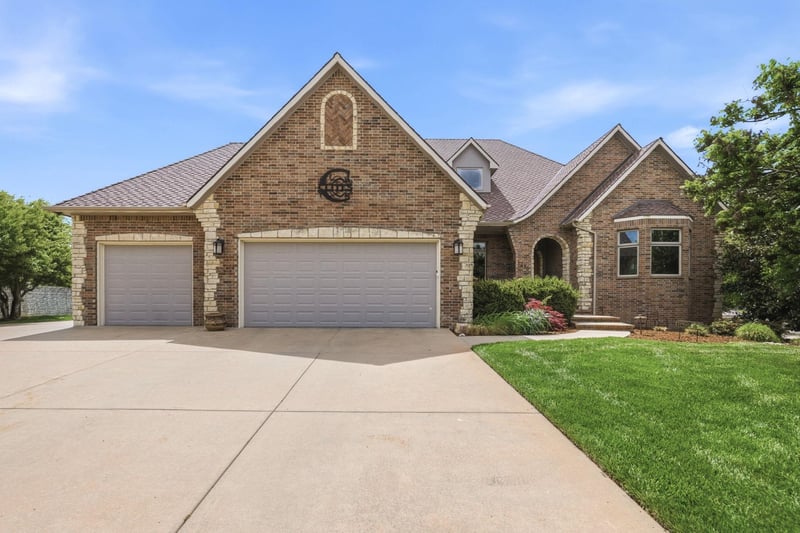 1690 Jason Dr, El Dorado, KS 67042