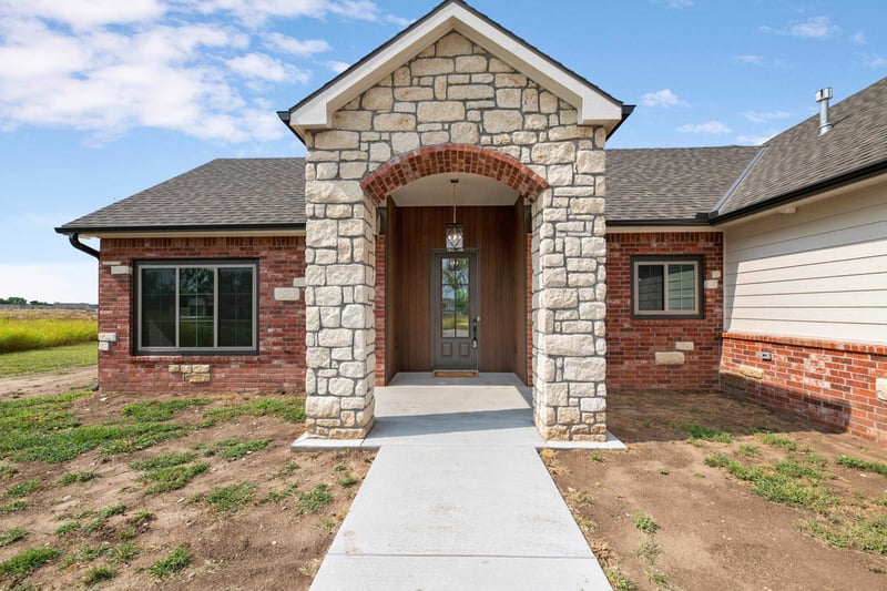 4913 Calvert , Wichita, KS 67215