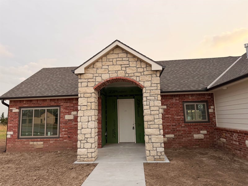4913 Calvert , Wichita, KS 67215