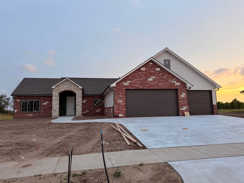 4913 Calvert , Wichita, KS 67215