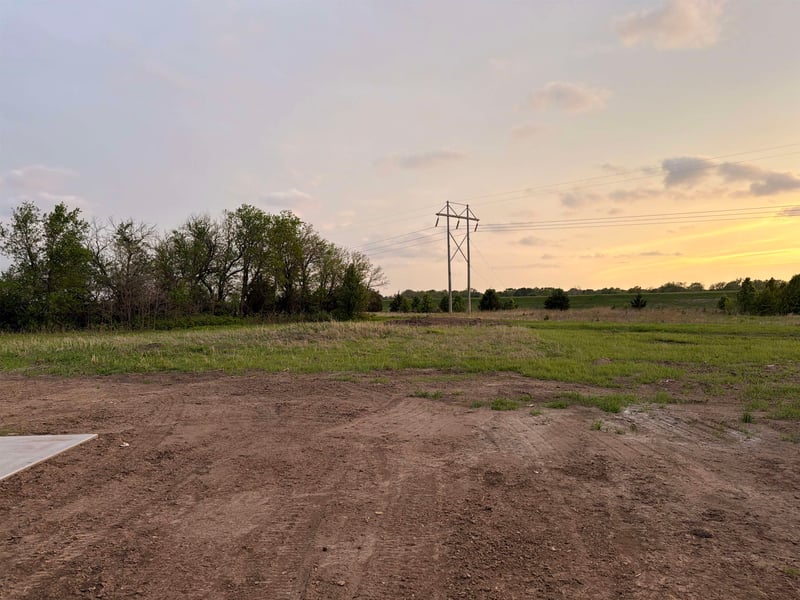 4913 Calvert , Wichita, KS 67215
