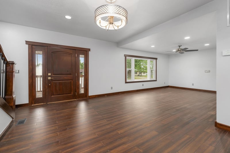 817 Orchard , Wellington, KS 67152
