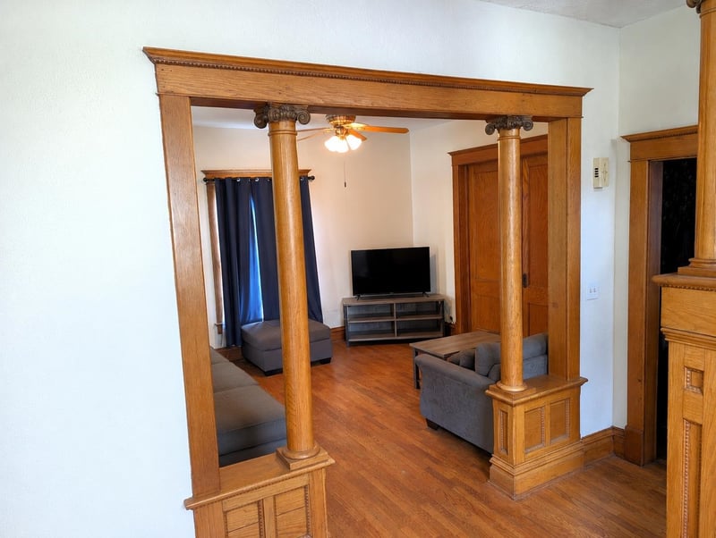 502 8th St, Salina, KS 67401