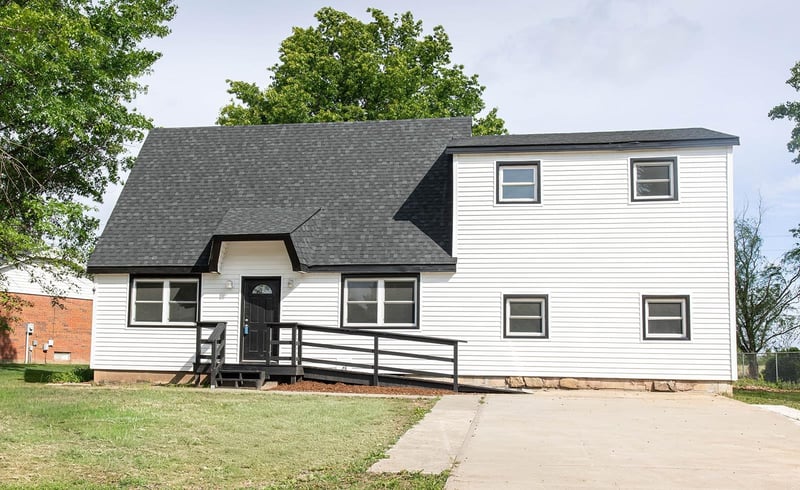 14 Woodland , Augusta, KS 67010