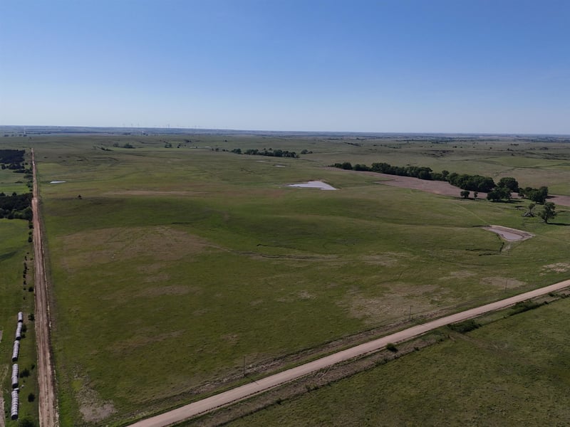 2801 Eagle Rd, Miltonvale, KS 67466