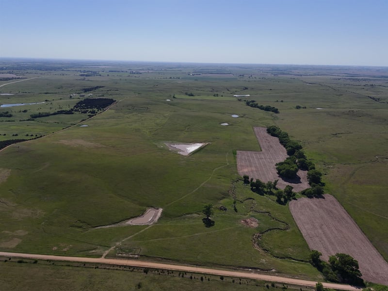 2801 Eagle Rd, Miltonvale, KS 67466