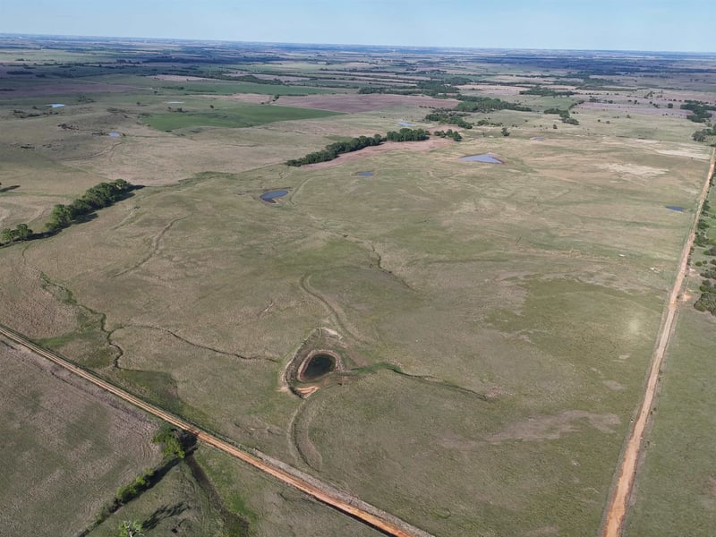 2801 Eagle Rd, Miltonvale, KS 67466