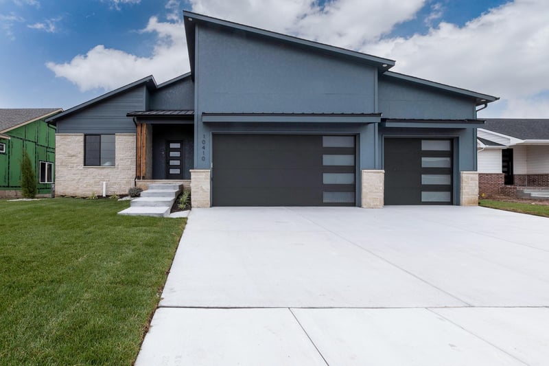 10410 Graber Cir, Wichita, KS 67215
