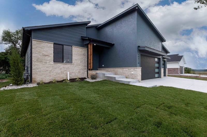 10410 Graber Cir, Wichita, KS 67215