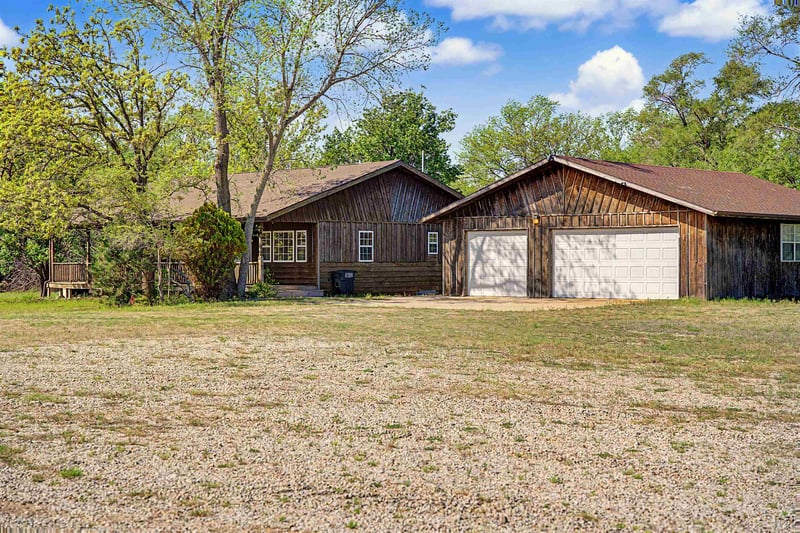 1956 Highway 141 , Marquette, KS 67464