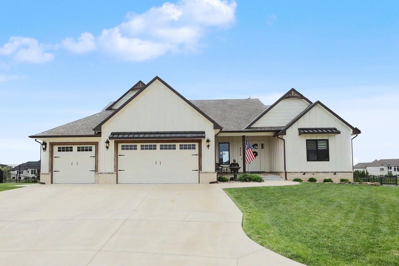 3638 Bristol Ct, Wichita, KS 67226