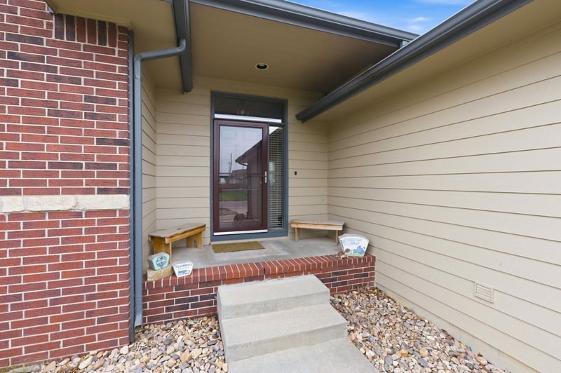 1024 N Crest St, Wichita, KS 67206