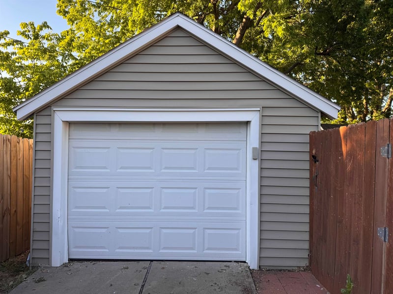 624 Crawford St, Salina, KS 67401