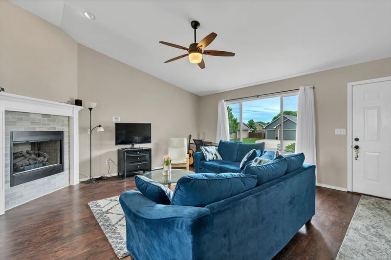 6975 N Wendell St, Park City, KS 67219