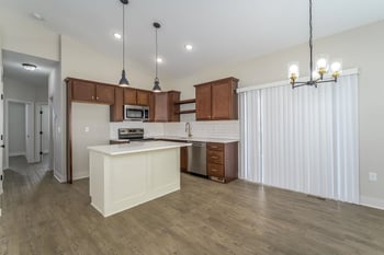 5304 W 46th St S, Wichita, KS 67215-5201