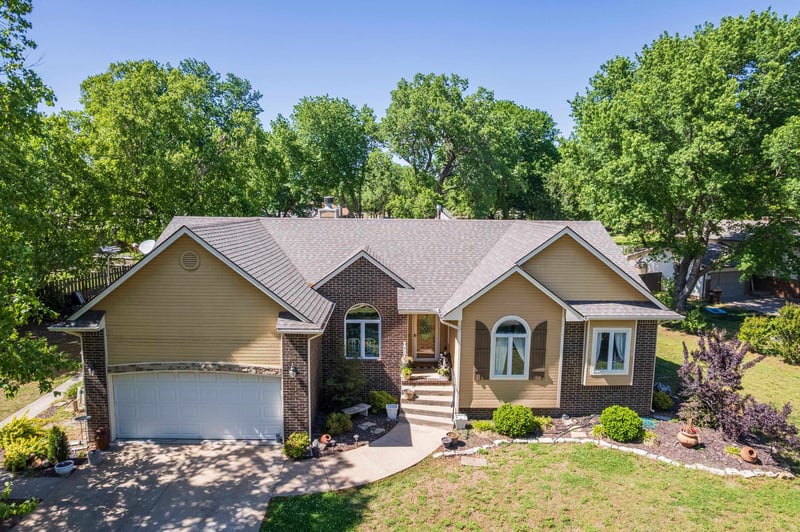 5 Lake Dr, Mulvane, KS 67110