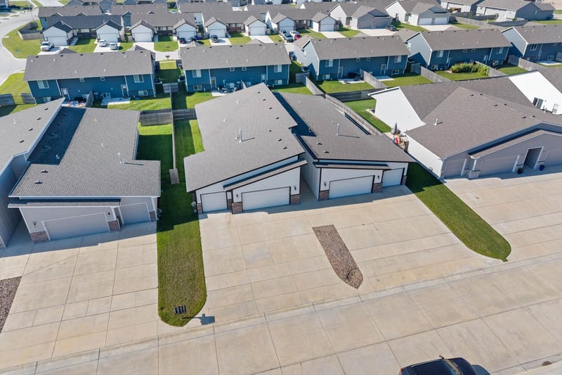 5287 Toben , Bel Aire, KS 67226