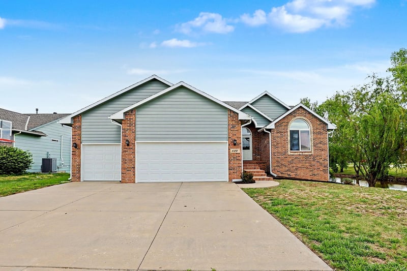 630 S Stoneridge St, Valley Center, KS 67147