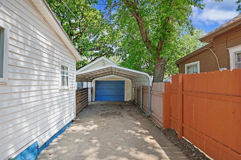 730 S Elizabeth St, Wichita, KS 67213