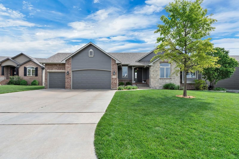 13822 E Camden Chase Ct, Wichita, KS 67228