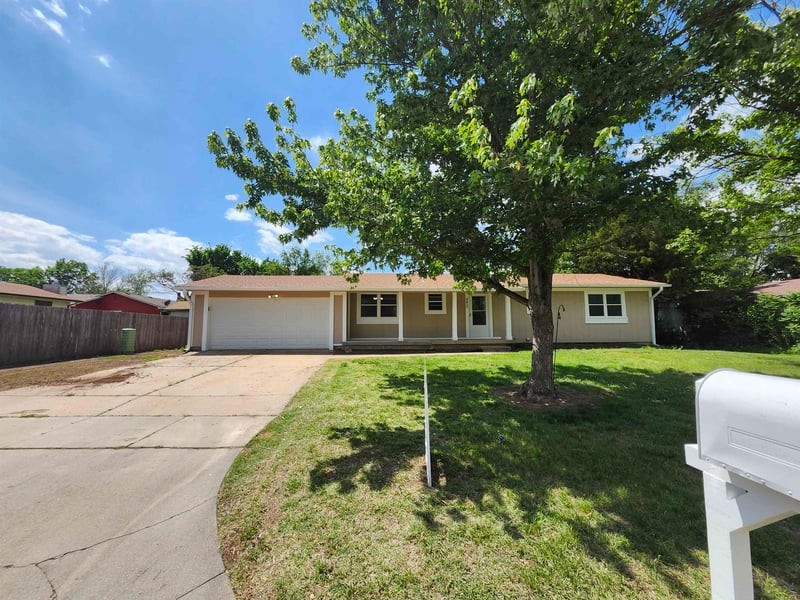2417 N Battin Ave, Wichita, KS 67220