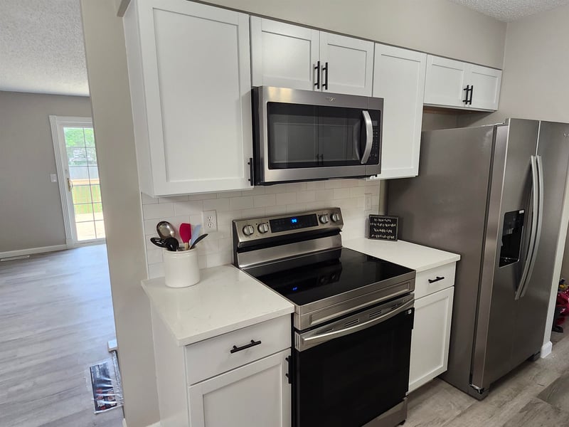 2417 N Battin Ave, Wichita, KS 67220