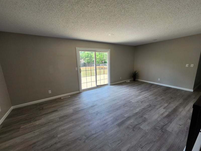 2417 N Battin Ave, Wichita, KS 67220