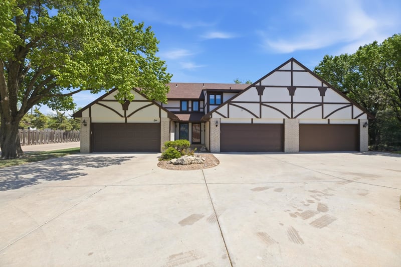 641 Woodlawn Blvd #1, Wichita, KS 67208