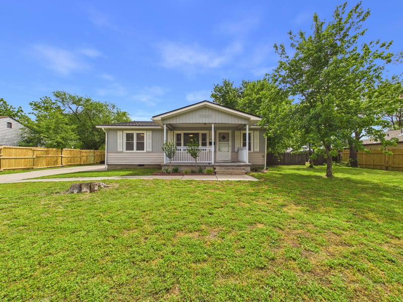 1642 Sedgwick St, Wichita, KS 67213