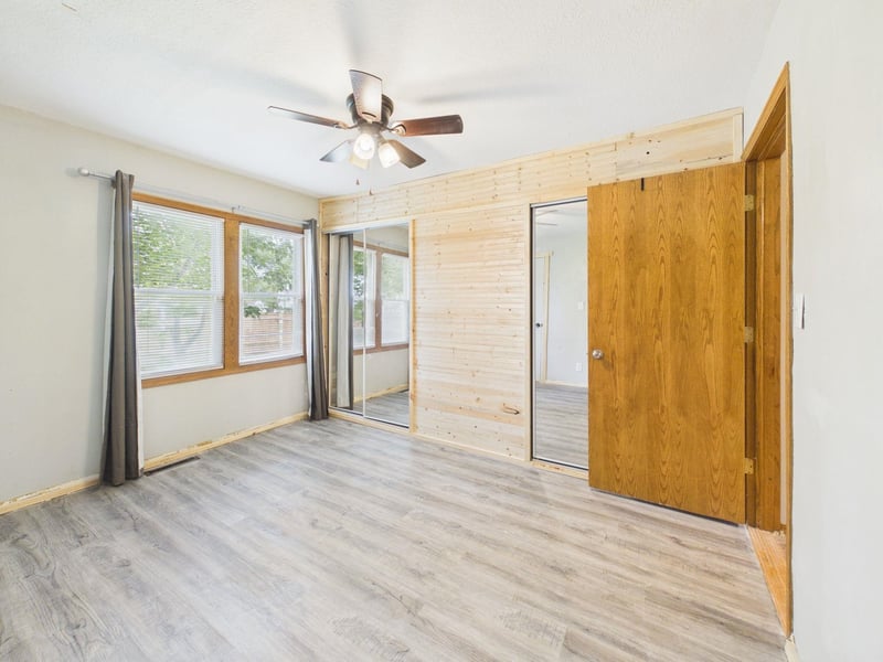 1642 Sedgwick St, Wichita, KS 67213