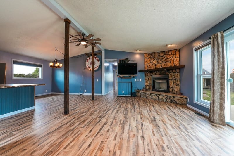 9657 Hopkins Switch Rd, Augusta, KS 67010