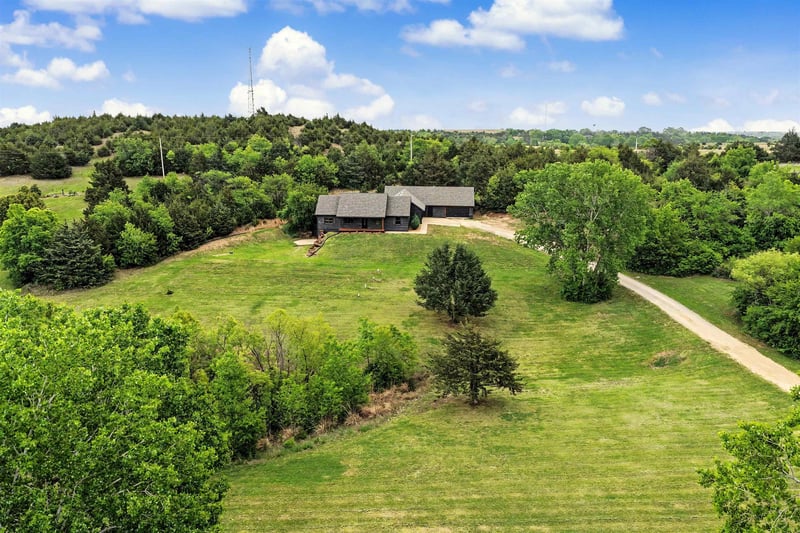 80 Ash , Bennington, KS 67422