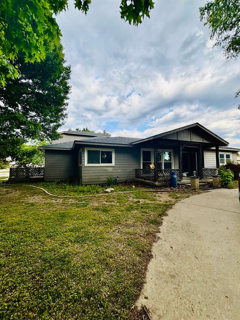 4600 Laura St, Wichita, KS 67216