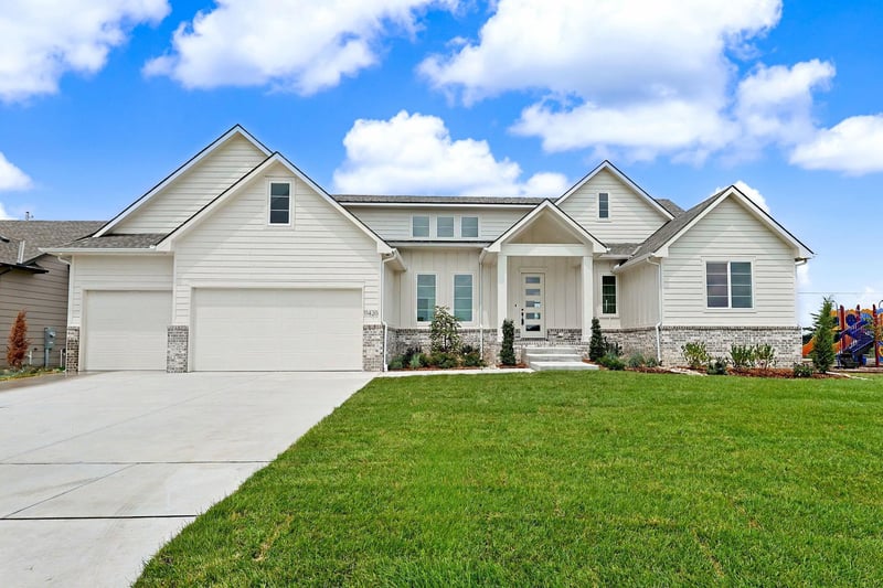 11420 Winston Cir, Wichita, KS 67226