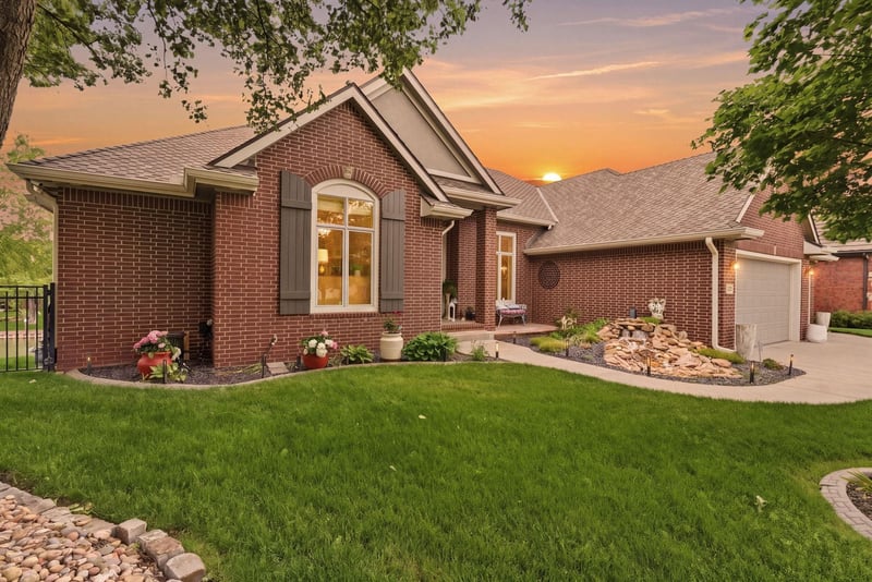 2009 W Harborlight Ct, Wichita, KS 67204
