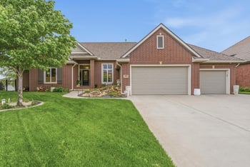 2009 W Harborlight Ct, Wichita, KS 67204