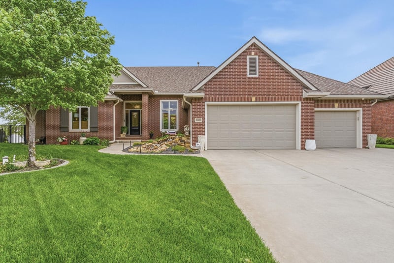 2009 W Harborlight Ct, Wichita, KS 67204