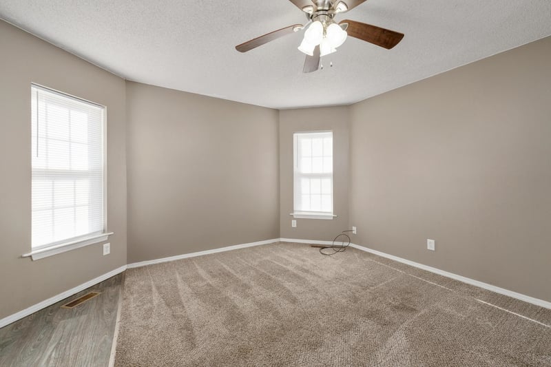 1323 Main St, Wichita, KS 67213