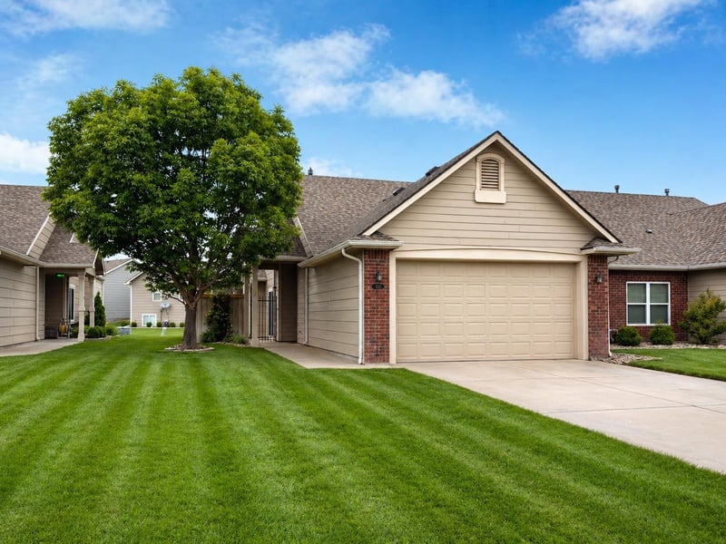 3113 N Westwind Bay St, Wichita, KS 67205