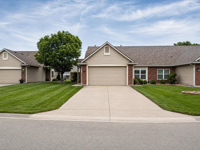 3113 N Westwind Bay St, Wichita, KS 67205
