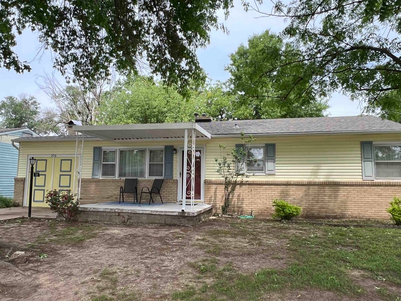 236 Random Rd, Arkansas City, KS 67005