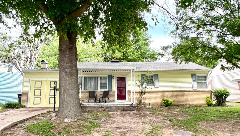 236 Random Rd, Arkansas City, KS 67005