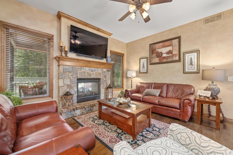 2250 N Stonegate Cir, Andover, KS 67002