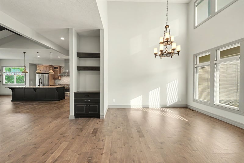1825 Overlook Dr, Salina, KS 67401